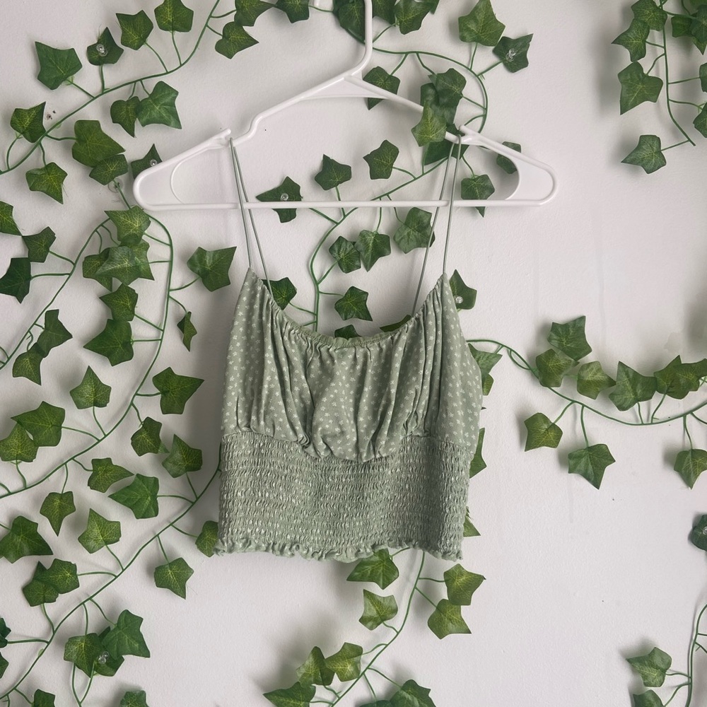 Super cute PacSun tank top perfect for SUMMER!!
